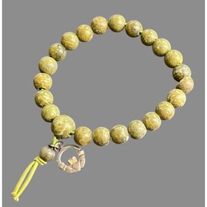 Vintage CONNEMARA MARBLE BRACELET Green Beads Beaded w/Silver Claddagh Charm